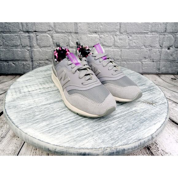 New Balance  997H Classics Gray/Floral	Women Size 6 New In Box - Picture 3 of 8
